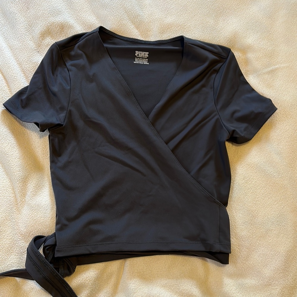 EUC like new gray Pink wrap top size XS